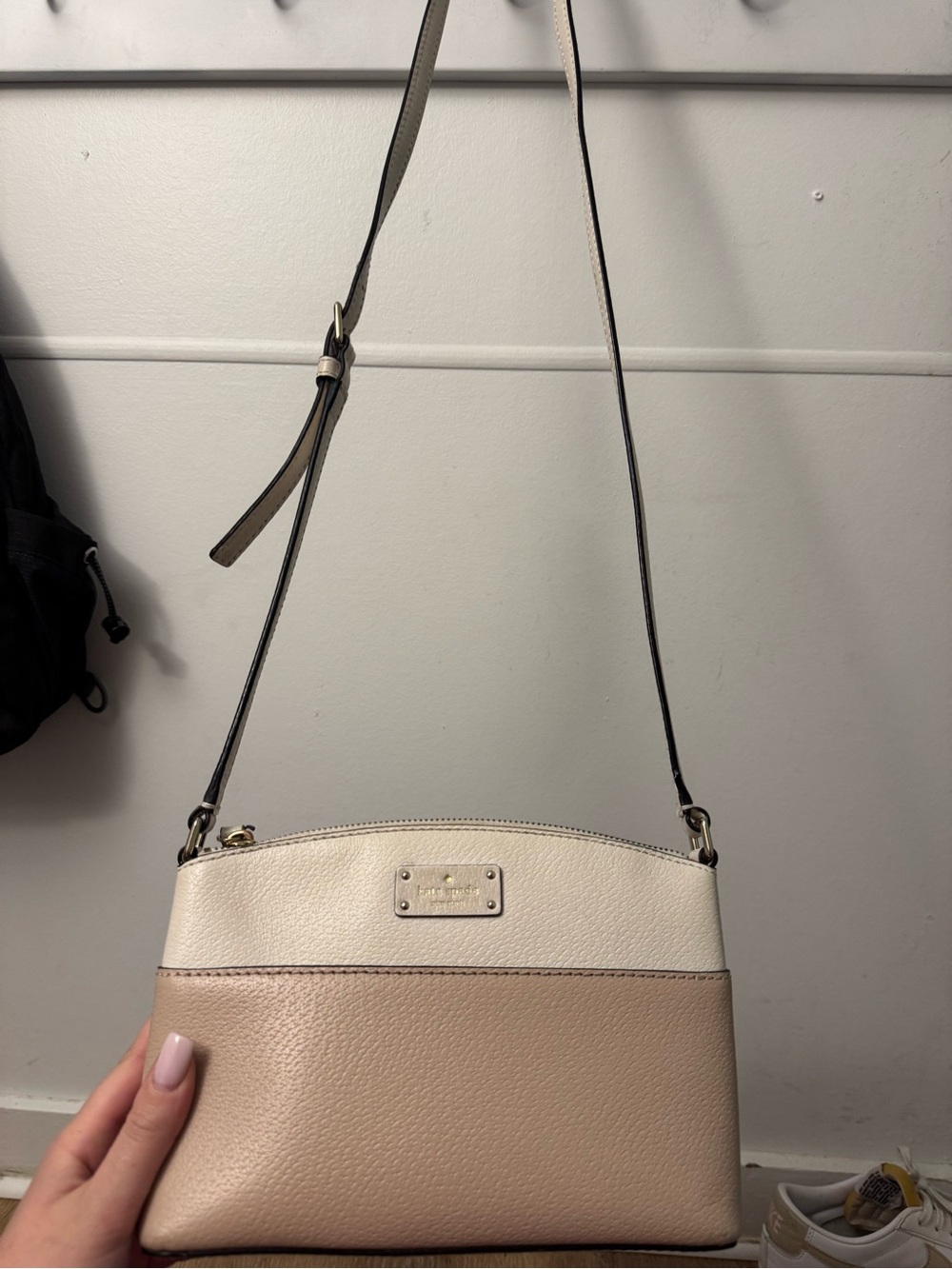 kate spade Two-Tone Pebble Leather Crossbody in Cream and Blush